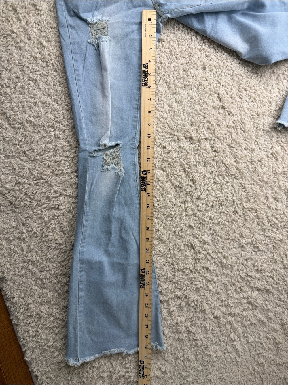 Juniors size 5 Celebrity Ace Distressed Flare Jeans - Picture 7 of 8